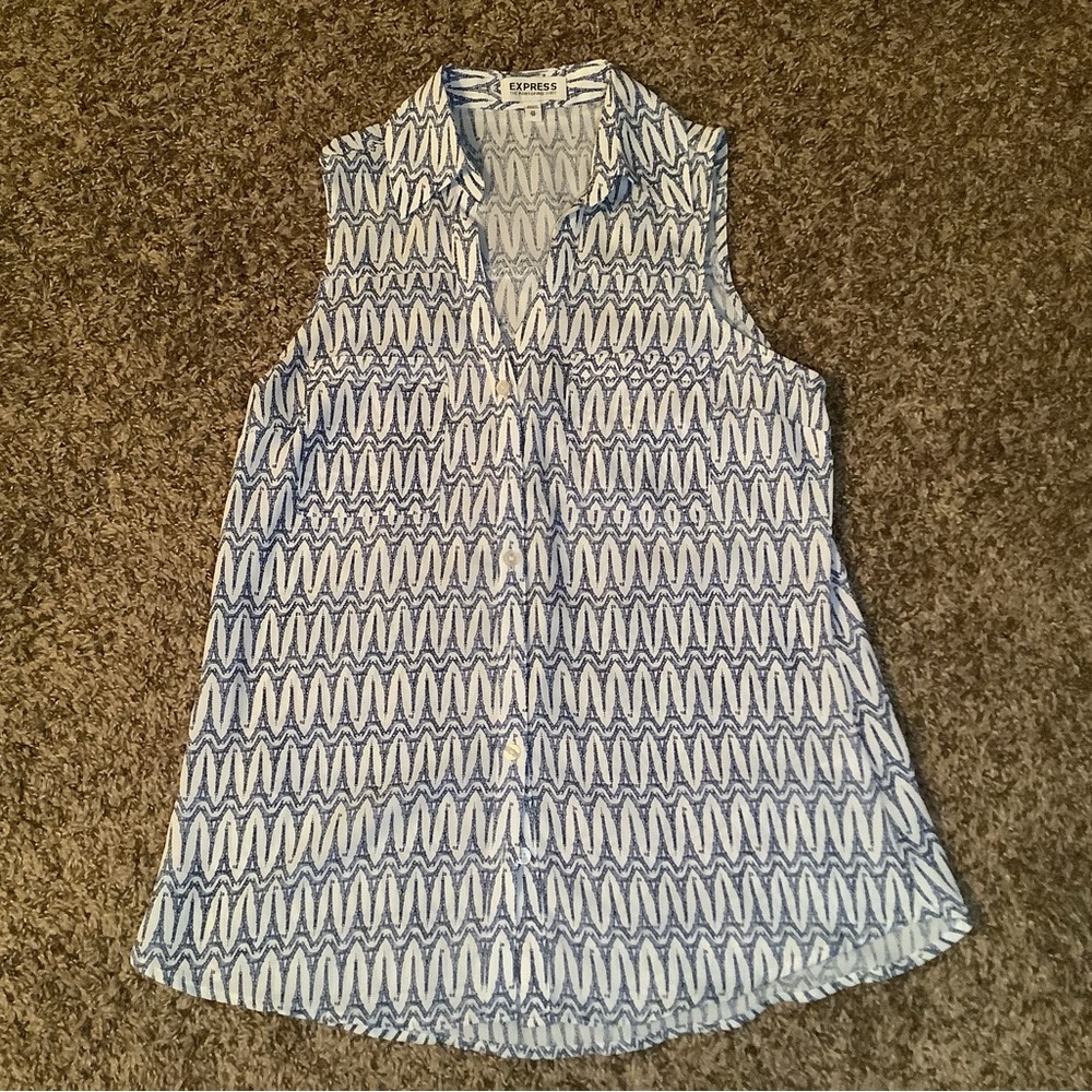 Express portofino sleeveless button up blouse, Eiffel Tower pattern, size: XS